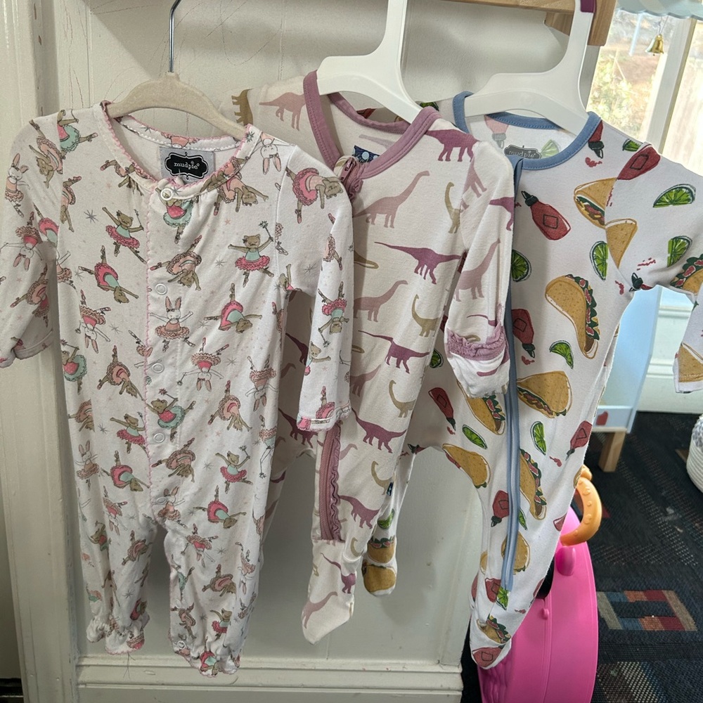 3 Bamboo Onsies